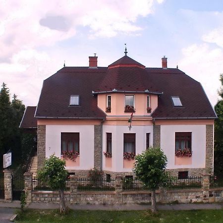 Illes Vendeghaz Hotel Keszthely Bagian luar foto