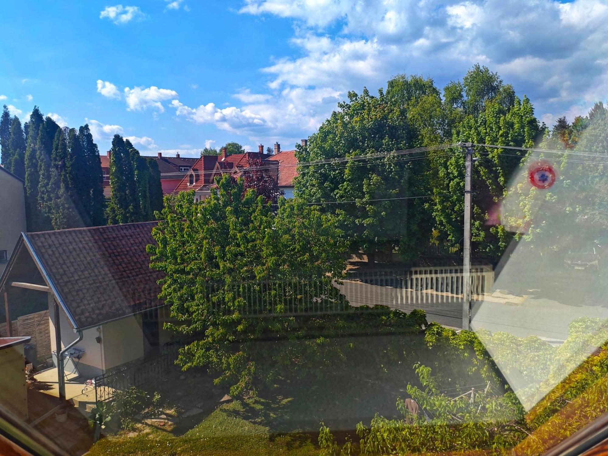 Illes Vendeghaz Hotel Keszthely Bagian luar foto