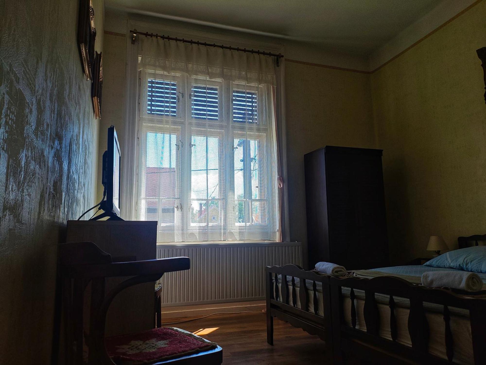 Illes Vendeghaz Hotel Keszthely Bagian luar foto